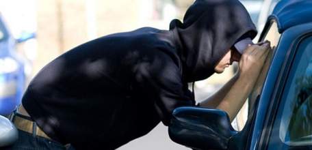 В Ельце раскрыто две кражи автомобилей