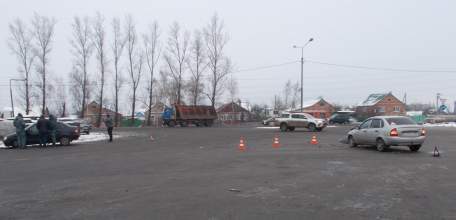 В Ельце столкнулись две &laquo;Калины&raquo;, пострадали оба водителя