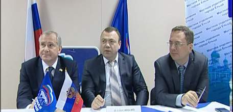 Секретарь местного отделения партии «Единая Россия» Виктор Никонов провёл приём граждан