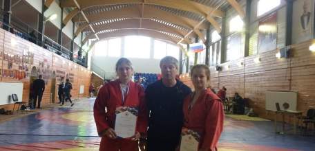 Спортшкола &laquo;Локомотив&raquo;: результаты выступлений на Чемпионате ЦФО среди женщин и первенстве ЦФО среди юниорок по самбо (4-6 декабря 2017 г.)