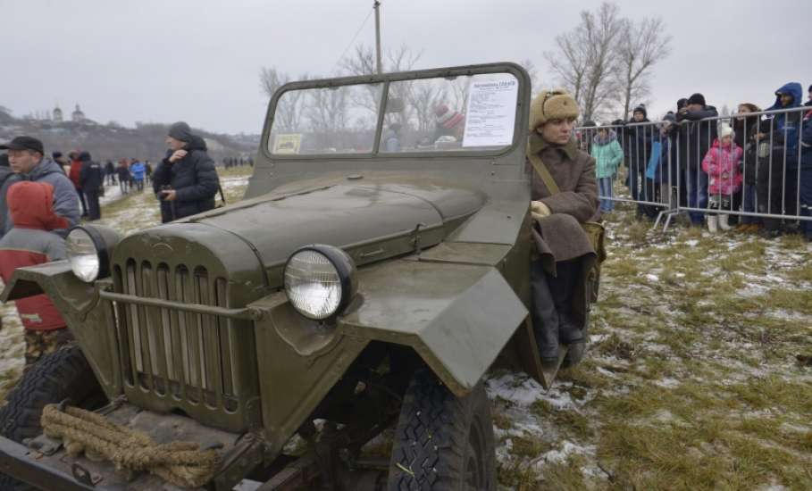 Военно-исторической реконструкцией отметили 76-ю годовщину Елецкой наступательной операции