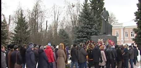В Ельце почтили память защитников и освободителей города