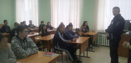 Сотрудники ОМВД России по городу Ельцу провели тематический урок на тему коррупции