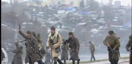 «За освобождение Ельца»: участники военно-исторических объединений реконструировали бои за Елец