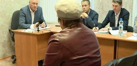 В Общероссийский день приёма граждан в администрации Ельца состоялся приём ельчан по личным вопросам.