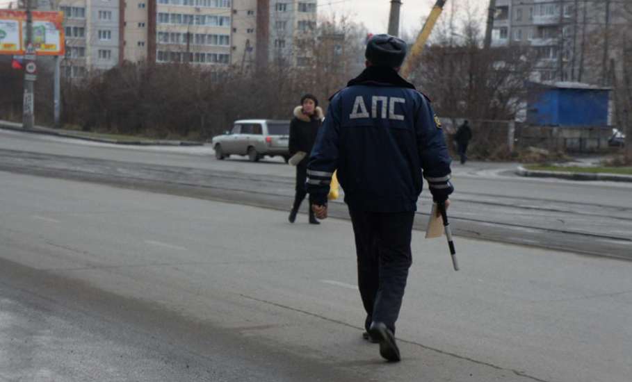 С 11 по 18 декабря сотрудники ГИБДД Елецкого района проверяли пешеходов