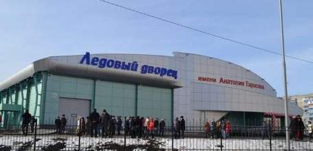 На Новогодние каникулы в Ледовый дворец!