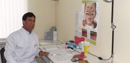 В Клинике доктора Шаталова ежедневно ведёт приём врач-отоларинголог Бехманеш Нур Ахмад