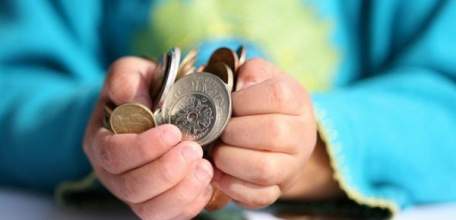 С 1 января 2018 года детям, оба родителя которых неизвестны, предоставлено право на получение социальной пенсии