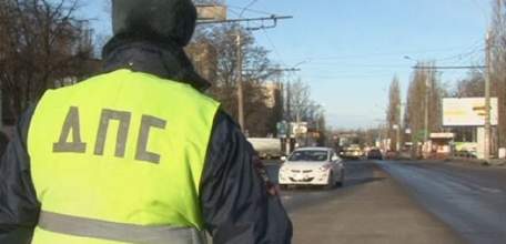 За прошедшие сутки автоинспекторы выявили почти 800 нарушений ПДД на дорогах Липецкой области