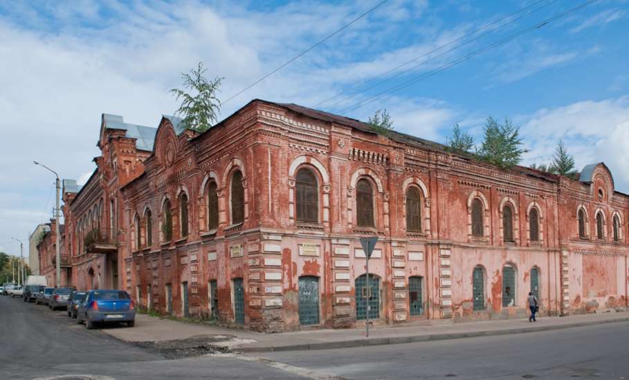 Глава города Ельца обратился к президенту В.В.Путину с вопросом сохранения исторических зданий малых городов