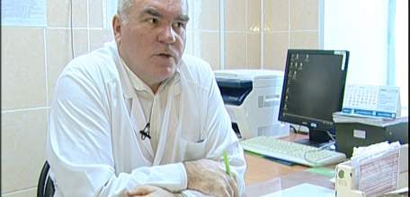 В рубрике «Комментарии специалиста» – советы врача-травматолога как избежать травм в зимнее время и первой помощи при ушибах, растяжениях, переломах