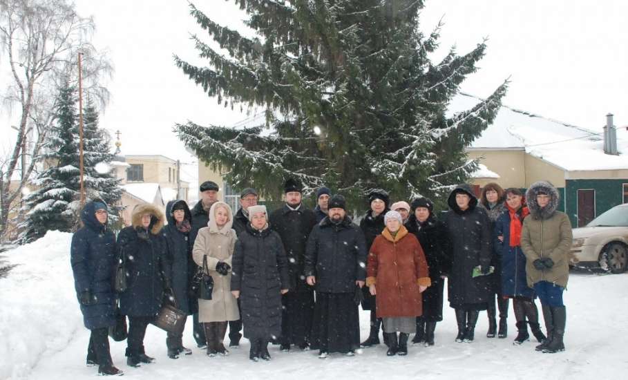 Делегация педагогов из Приморского края побывала в православной гимназии Ельца