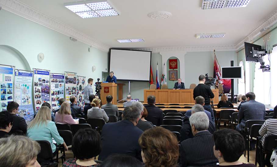 Изменения в Устав городского округа город Елец обсуждались на публичных слушаниях