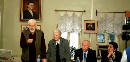 Миротворческую деятельность ельчанки Н.В. Поповой обсудили в Ельце