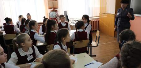 В Ельце завершился I муниципальный этап Всероссийского конкурса «Учитель года России-2018»