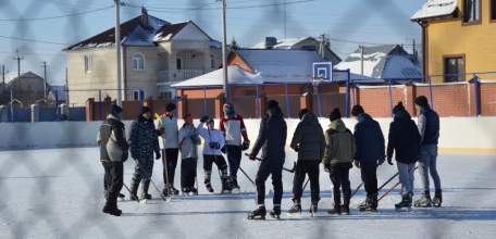 В Елецком районе школьники открыли хоккейный сезон