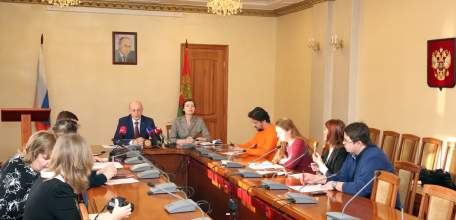 На развитие сферы соцзащиты в Липецкой области в 2017 году направлено более 6,7 млрд. рублей