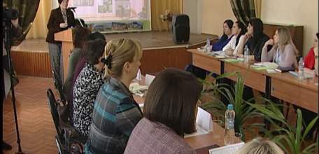 В гимназии №97 рассмотрели возможности школьной службы примирения