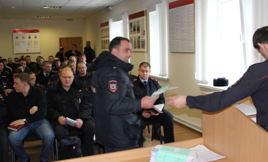 За соблюдением общественного порядка во время выборов на всех избирательных участках Ельца будут нести службу сотрудники полиции