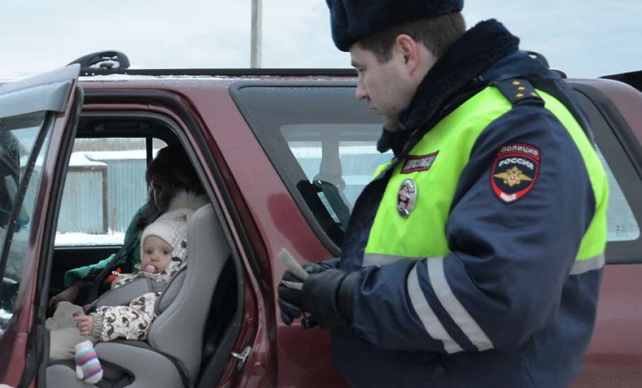 22-24 марта ГИБДД Елецкого района будет проверять наличие автокресел при перевозке детей