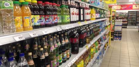 Ельчанин украл продукты питания из торгового зала магазина