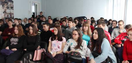 В Елецком железнодорожном техникуме прошла встреча-беседа на тему безопасности на железной дороге