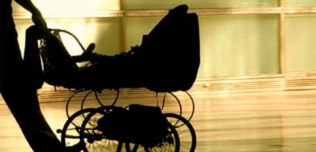 В Ельце задержан местный житель за кражу коляски из подъезда многоквартирного дома