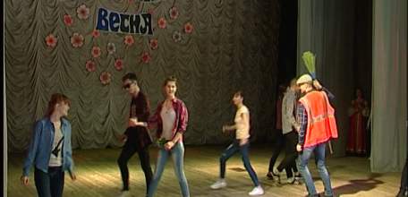 Студенты учреждений среднего профессионального образования Ельца показали лучшие номера на гала-концерте «Студенческая весна»