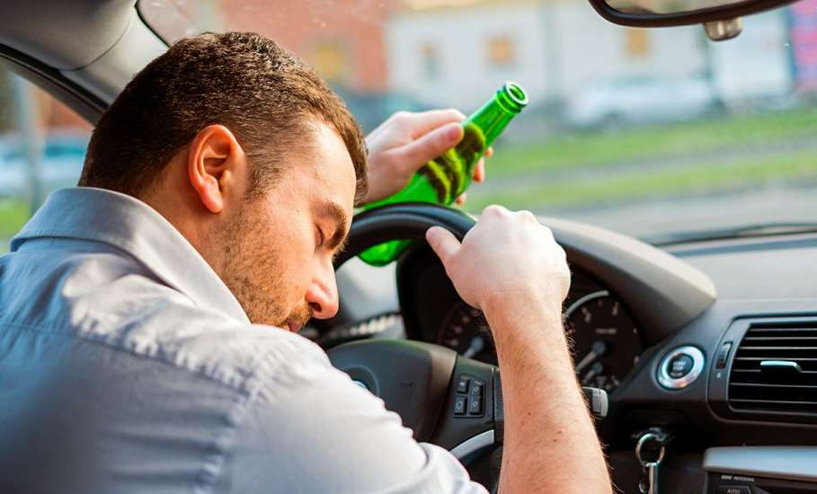 Административная ответственность за управление транспортным средством водителем, находящимся в состоянии опьянения, будет наступать, в том числе, при наличии абсолютного этилового спирта в крови
