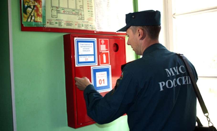 Прокуратура и МЧС выявили нарушения пожарной безопасности в торговом доме ООО "Гильдия" в Ельце