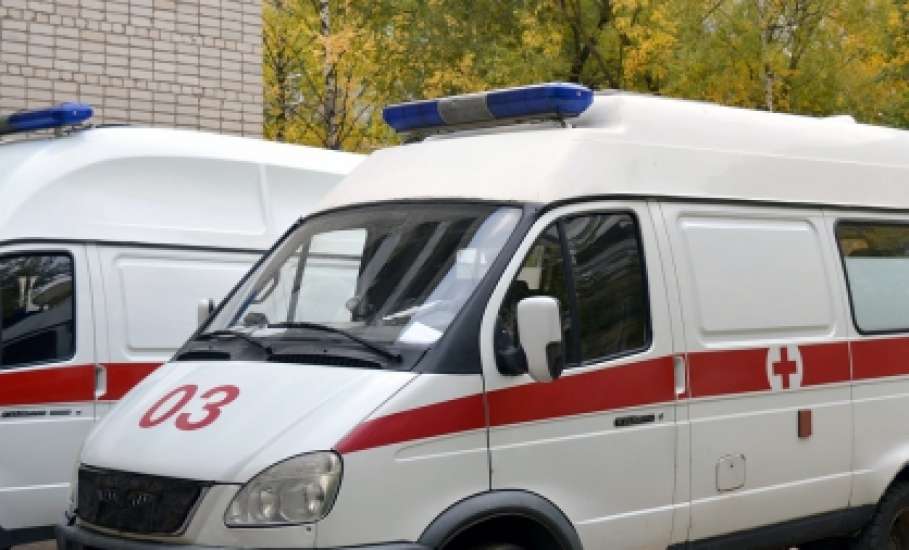 В Ельце группа молодых людей обвиняется в причинении телесных повреждений медицинским работникам из хулиганских побуждений
