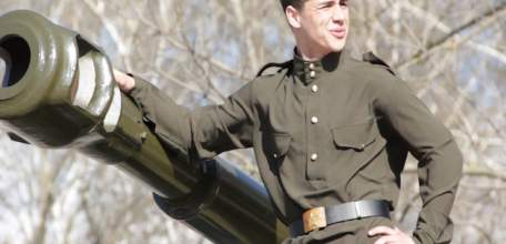 «Нам песен этих позабыть нельзя…» — новый проект ЕЛЕЦ ТВ ко Дню Победы