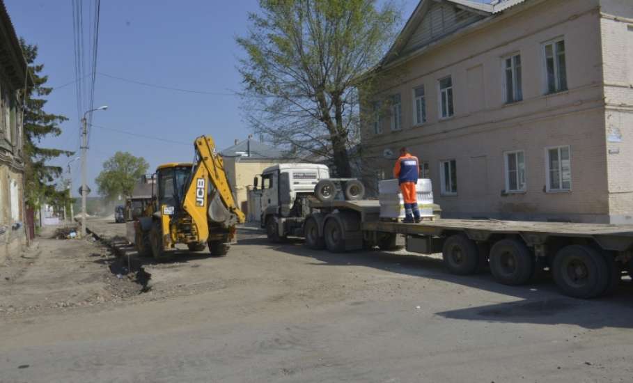 Ремонт улиц в Ельце идет полным ходом
