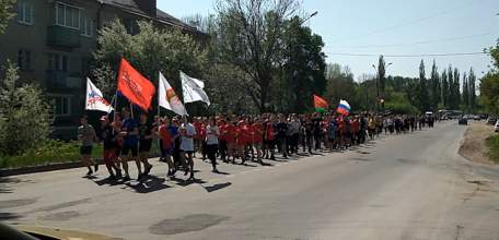 Дистанция памяти: молодёжь Ельца вышла на традиционный забег ко Дню Победы