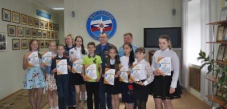 Награждение лауреатов детского фестиваля "Звезда Спасения" в Главном управлении МЧС России по Липецкой области