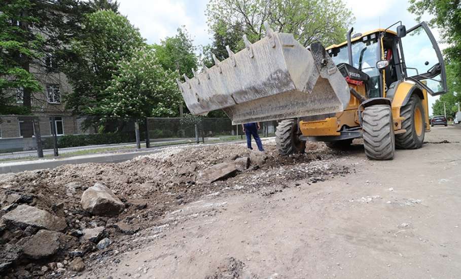 В Ельце приступили к дорожному ремонту на восьми объектах