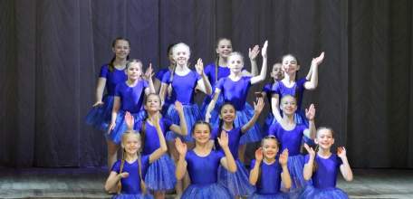 В Ельце состоялся отчётный концерт образцового хореографического коллектива "Росинка"