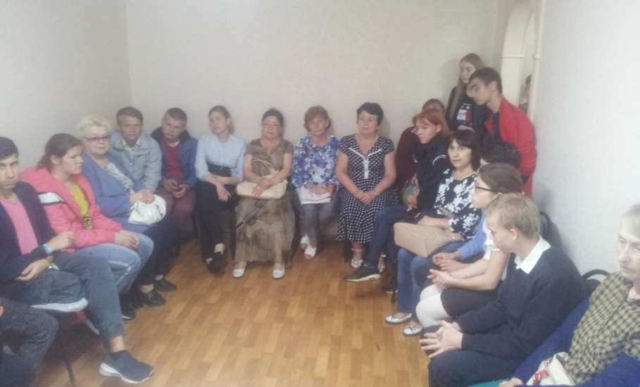 В Ельце состоялся круглый стол под председательством руководителя «Ассоциация приёмных родителей»