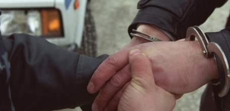 Сотрудники полиции обнаружили и изъяли у жителя Елецкого района наркотическое вещество массой 0,44 грамм