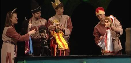 Для ельчан, отдыхающих в школьных лагерях, в театре «Бенефис» идет сказка «Конёк-горбунок»