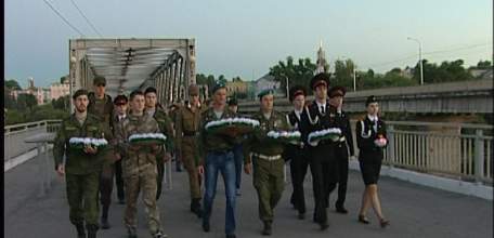 Молодые ельчане провели акцию &laquo;Свеча памяти&raquo;