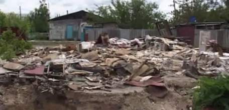 Жители бараков с улицы Шлакобетонная взывают о помощи