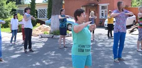 В центре социальной защиты населения Ельца прошёл день спорта и здоровья
