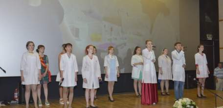 Студенты елецкого медколледжа получили дипломы