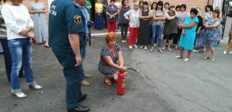 Учебная тренировка с эвакуацией состоялась в пенсионном фонде г. Ельца