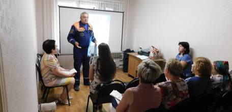 В &laquo;Центре поддержки замещающих семей&raquo; обсудили вопросы безопасности детей в летнее время
