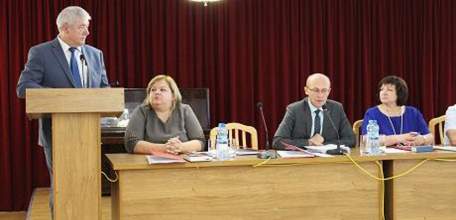 В отрасль социальной защиты населения региона в первом полугодии направлено 3,5 млрд. рублей