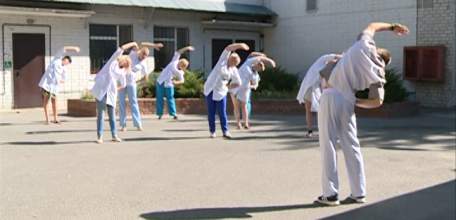 Производственная гимнастика — в рабочем графике елецких медработников