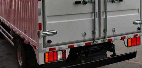 28 августа в Ельце водитель грузовика допустил наезд на 46-летнего мужчину